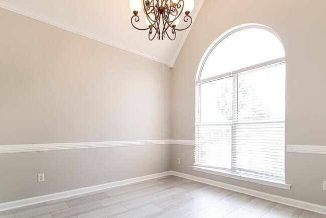 Building Photo - 4298 Arabella Dr
