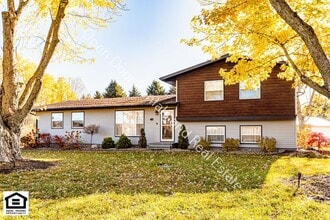 Building Photo - 40 Ln 375 Lake James