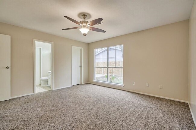 Building Photo - 45 Blue Fox Rd