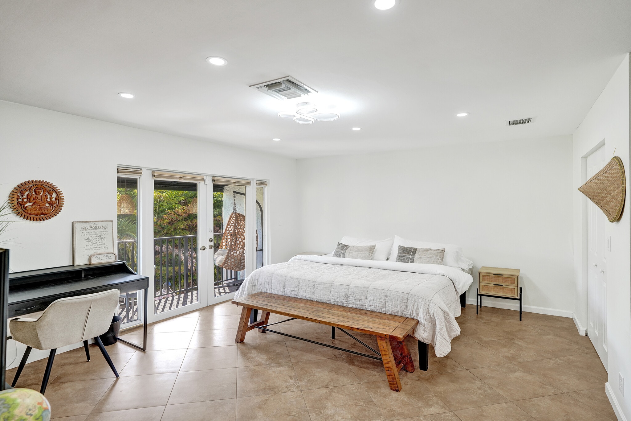 Building Photo - 1844 NE 26th Ave