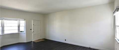 Building Photo - 364 Cliff Dr