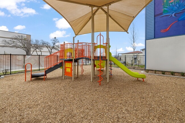 Building Photo - Nova Lofts