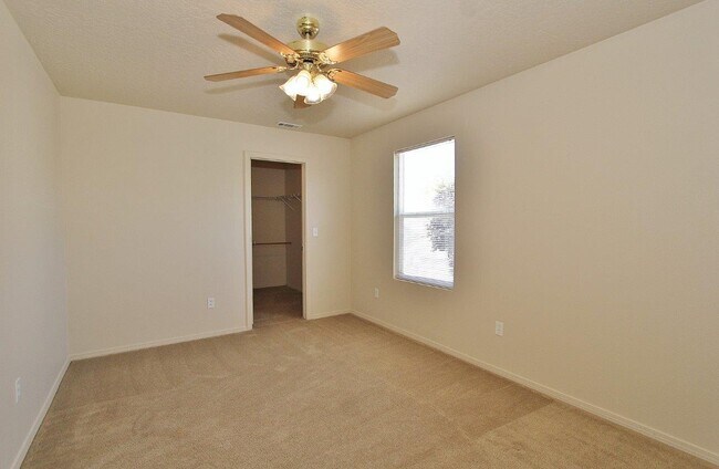 Building Photo - 6613 S Covewood Way