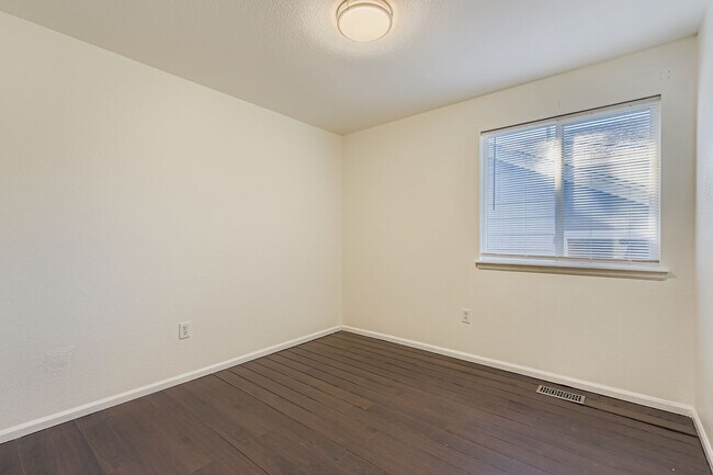 Building Photo - 10382 S Ravenswood Ln