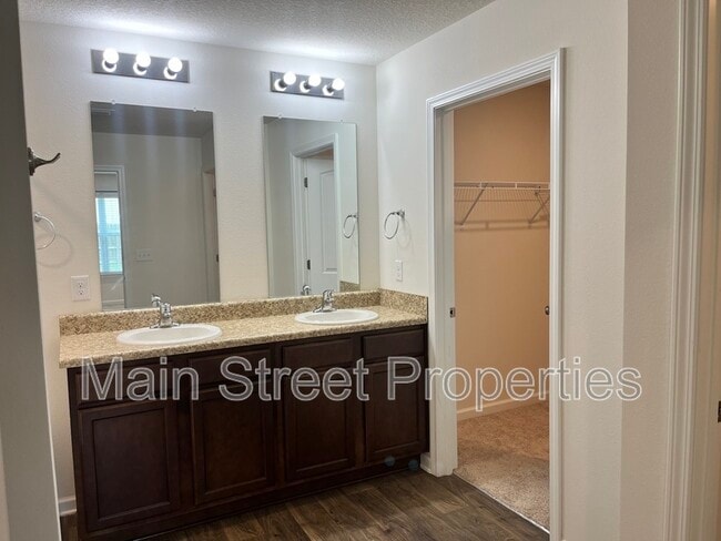 Building Photo - 5862 Blackhorse Cir