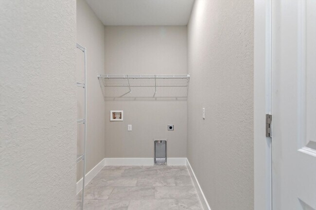 Building Photo - Deposit-Free! Modern, energy efficient hom...