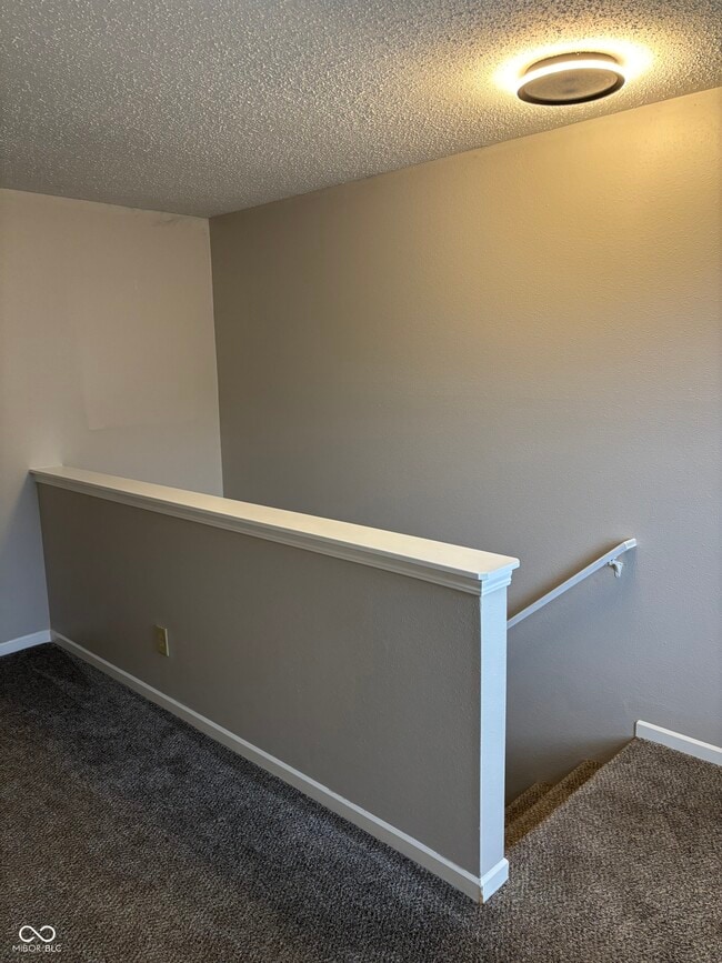 Building Photo - 1380 King Maple Dr