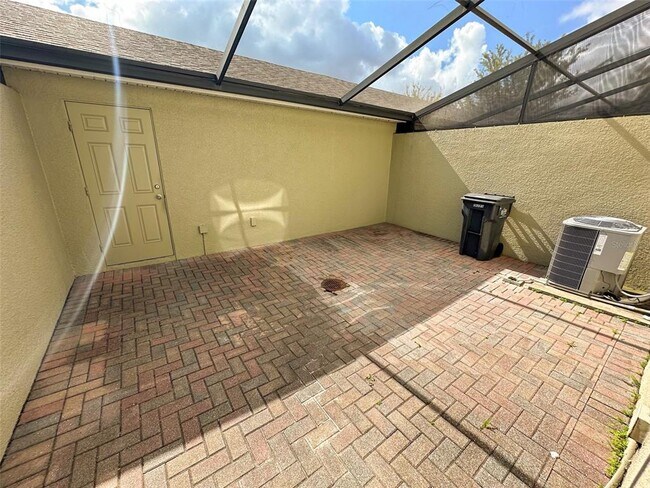 Building Photo - 14157 Stowbridge Ave