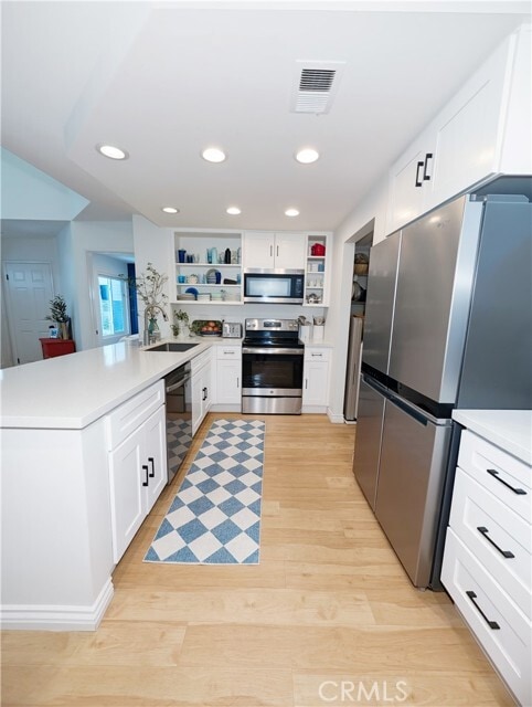 Building Photo - 631 Springbrook N