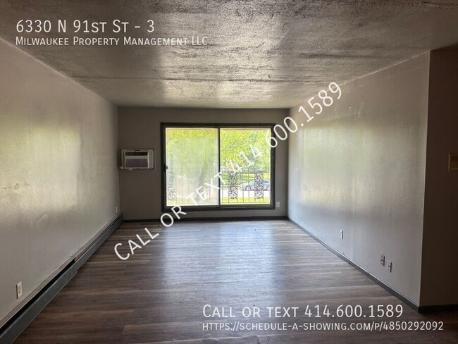 Building Photo - 6320-6330 N 91st St