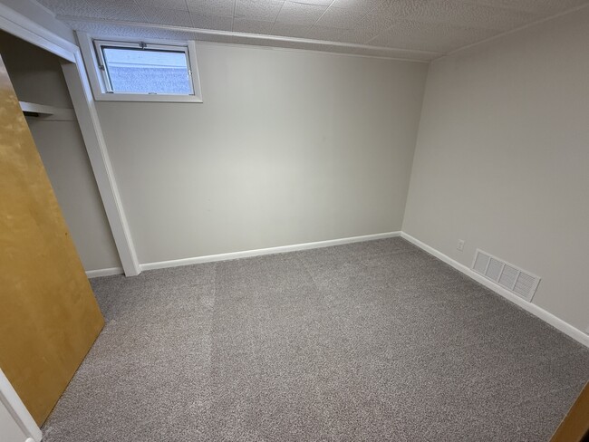 Building Photo - 3201 7th Ave S