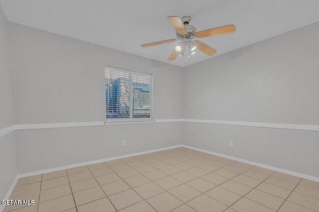 Building Photo - 12255 Via Del Rio