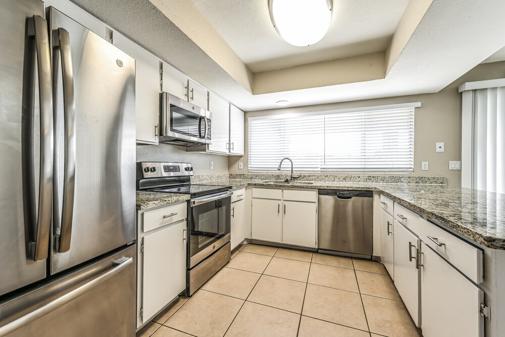 Building Photo - 20401 N 8th Ave