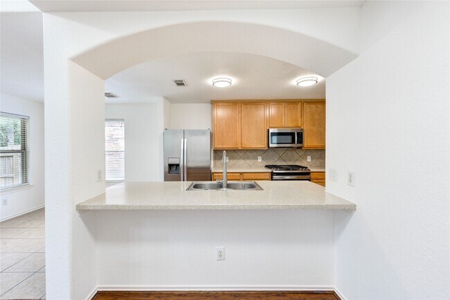 Building Photo - 11 E Sage Creek Pl