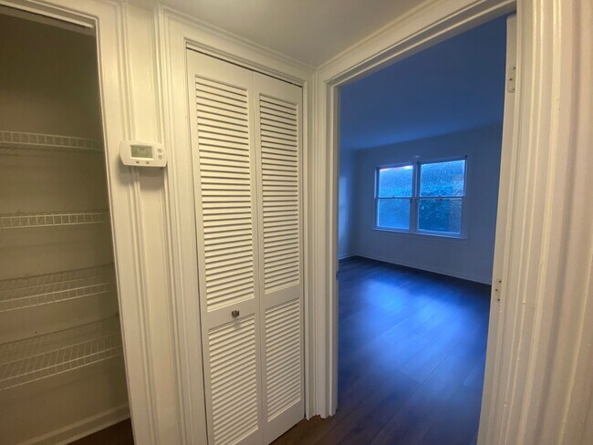 Building Photo - Broad River Township