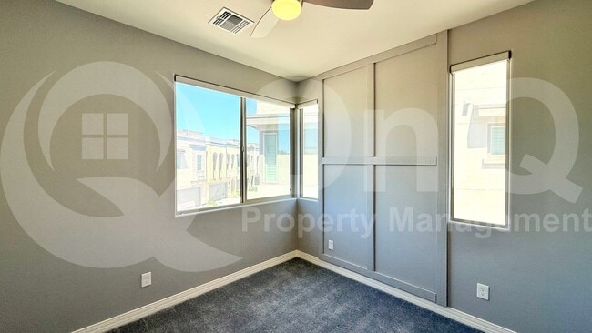 Building Photo - 7423 E Paraiso Dr