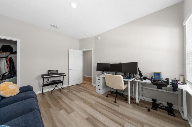 Building Photo - 445 Silverbell Trl