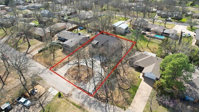 Building Photo - 797 Deleon St