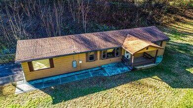 Building Photo - Newly Remodeled Home near Harris Regional ...