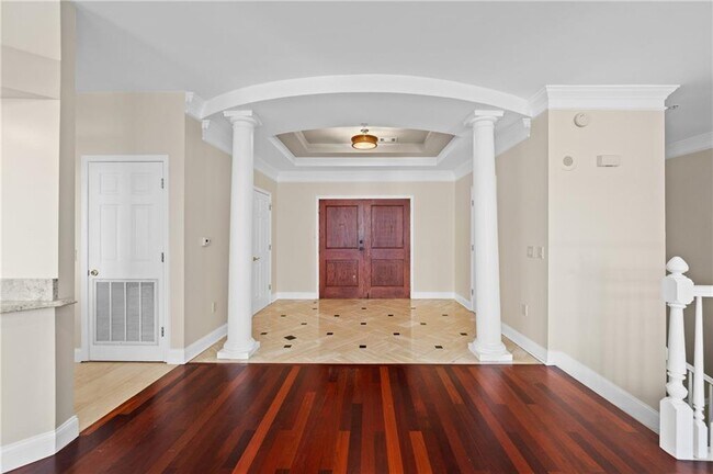 Building Photo - 3334 Peachtree Rd NE