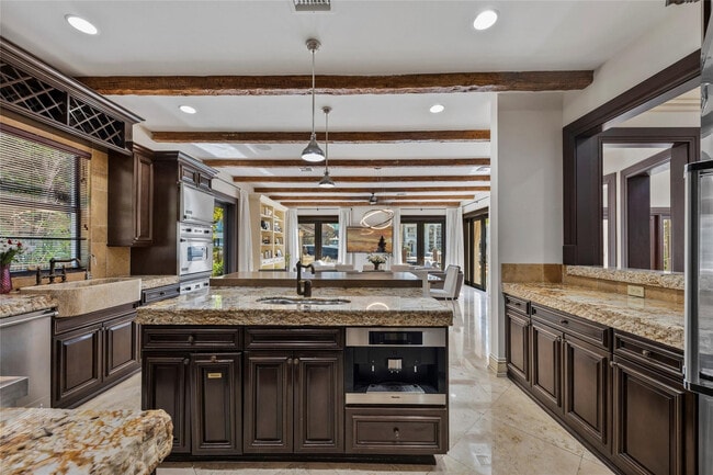 Building Photo - 2430 Castilla Isle