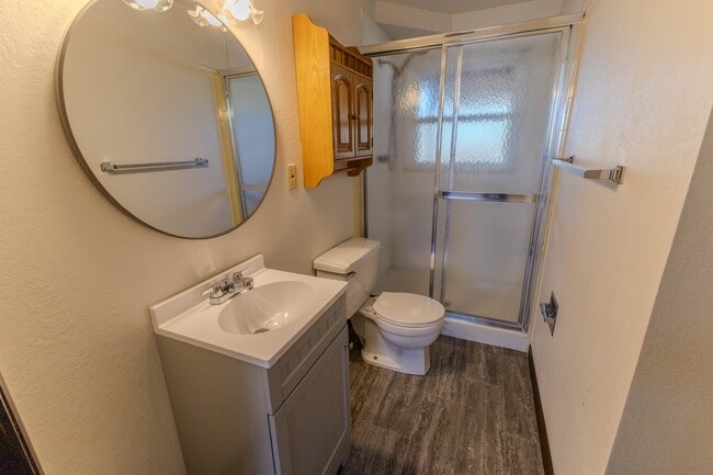 Building Photo - 7210 Millbrook Ct