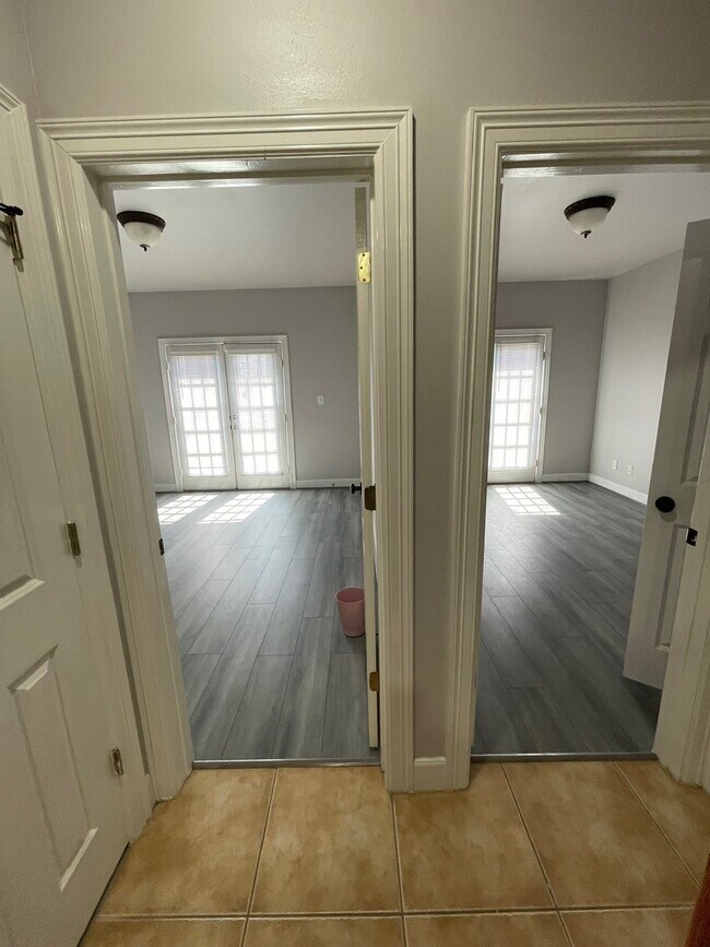 Building Photo - 2605 Almeda Forest Ct