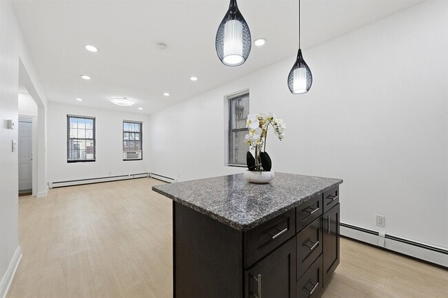 Building Photo - 803 West St