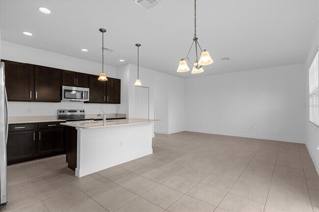 Building Photo - 1317 Captiva Cv