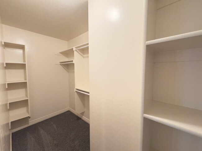 Building Photo - 1078 Cinnamon Ridge Dr