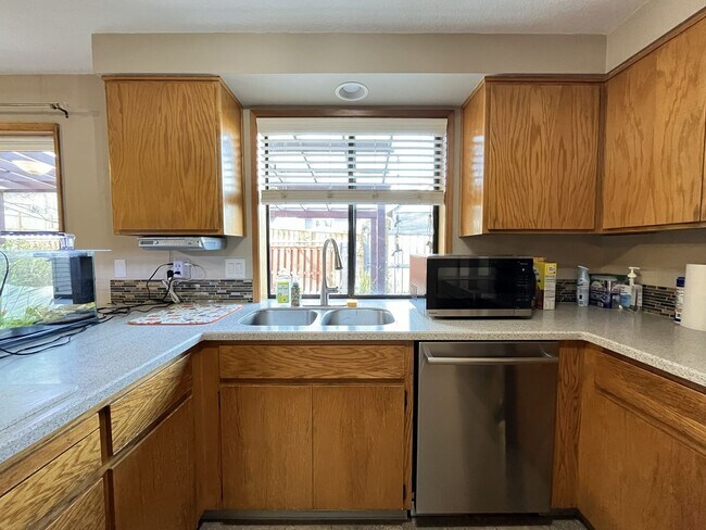 Building Photo - Light-Filled Three Bedroom Home with Private Bonus Space and Outdoor Living