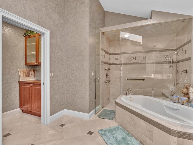 Building Photo - 10122 Spyglass Way