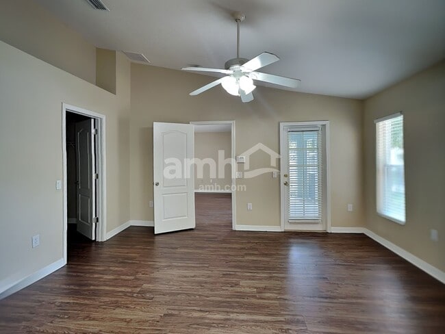 Building Photo - 1012 Cristelle Jean Dr