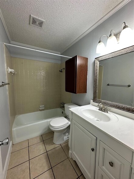 Building Photo - 7908 Creekmere Ln