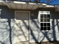 Building Photo - 1415 Memorial Park Rd