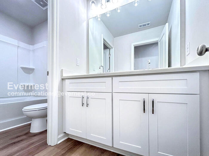 Building Photo - 2797 Aralynn Wy