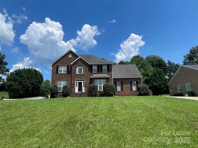 Primary Photo - 5650 Berry Ridge Dr