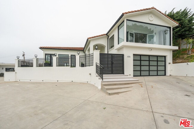 Building Photo - 4576 Martson Dr