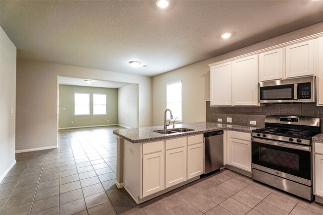 Building Photo - 8414 Quiet Bay Dr