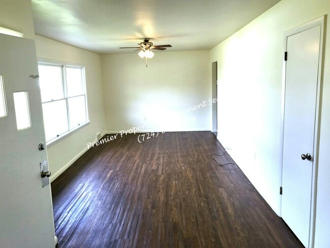 Building Photo - 136 Sawyer Dr