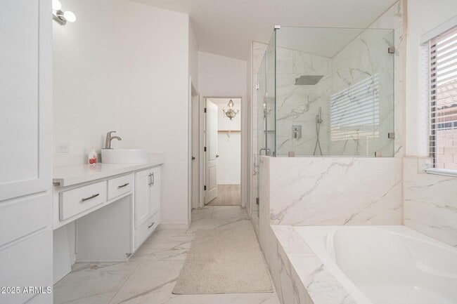 Building Photo - 25256 W Darrel Dr