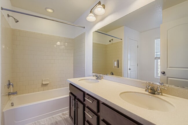 Building Photo - 10071 Nadine Ln