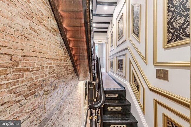 Building Photo - 810 Prince St