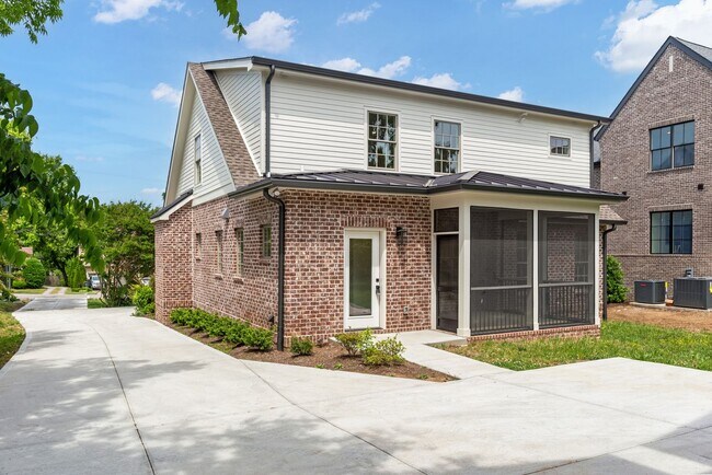 Building Photo - 1413 Clifton Ln