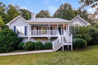 Building Photo - 524 Legacy Park Dr