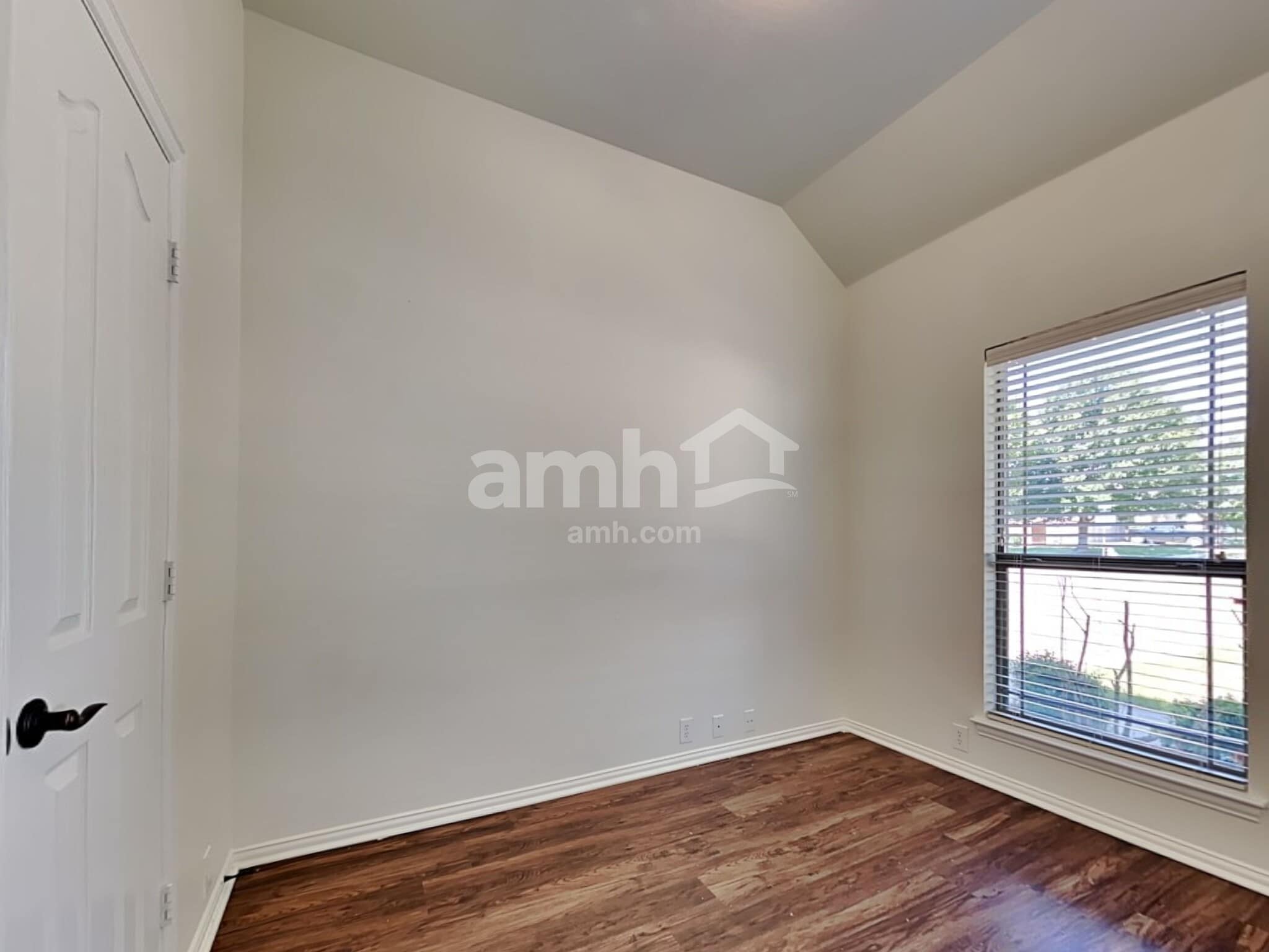 Building Photo - 820 Cheryl St