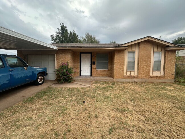 Building Photo - 4808 S Dimple Dr