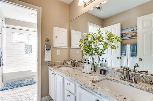Building Photo - 3609 Ironstone Dr