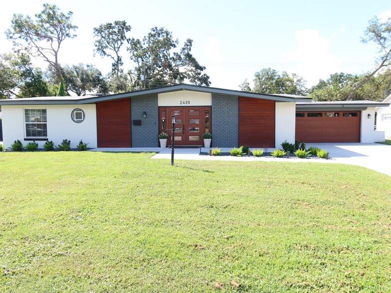 Primary Photo - 2400 Derbyshire Rd