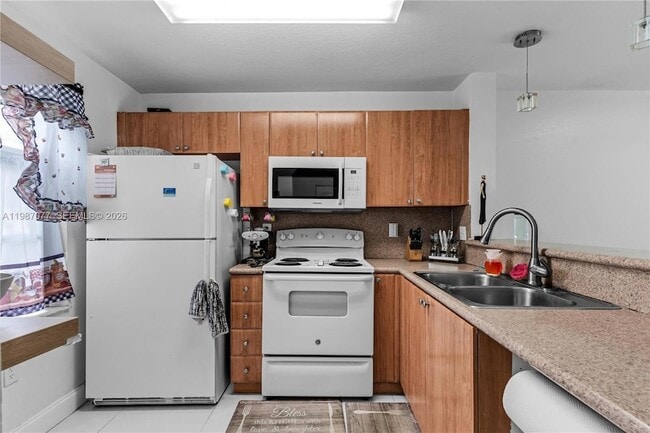 Building Photo - 26309 SW 136th Pl